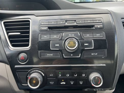 Used 2013 Honda Civic LX image 17