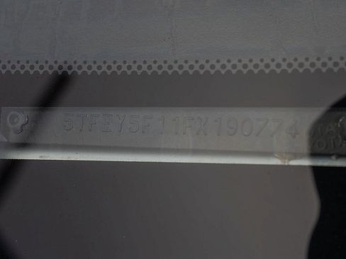 Used 2015 Toyota Tundra SR5 w/ SR5 Upgrade Package image 36