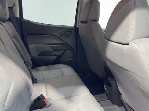 Used 2019 GMC Canyon 2WD Crew Cab w/ Convenience Package image 16