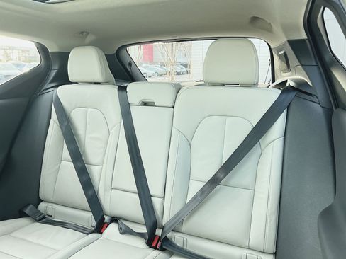 Certified 2023 Volvo XC40 B5 Plus w/ Climate Package image 25