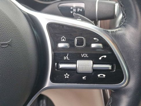 Used 2022 Mercedes-Benz GLC 300 4MATIC image 18