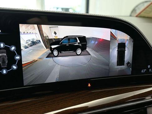 Used 2021 Cadillac Escalade ESV Sport Platinum image 37