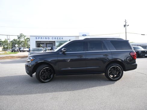 Used 2022 Ford Expedition Limited RWD image 6
