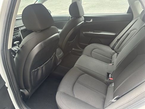 Used 2017 Kia Optima LX FWD image 6