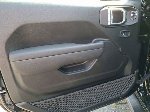 New 2025 Jeep Wrangler Willys image 10