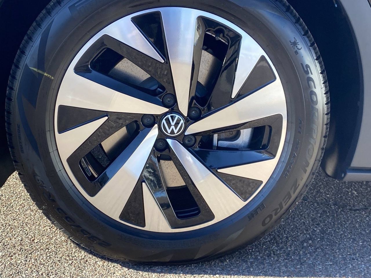New 2026 Volkswagen ID.4 Pro RWD image 6