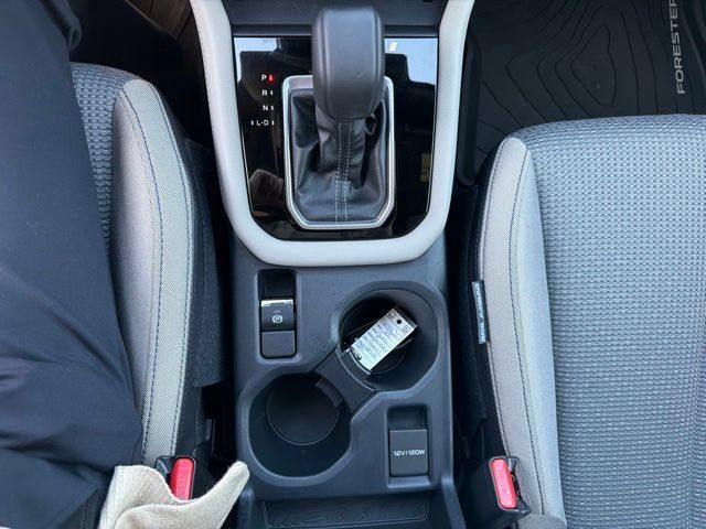 Certified 2025 Subaru Forester Premium AWD/4WD image 22