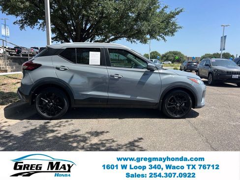 Used 2023 Nissan Kicks SV FWD image 9