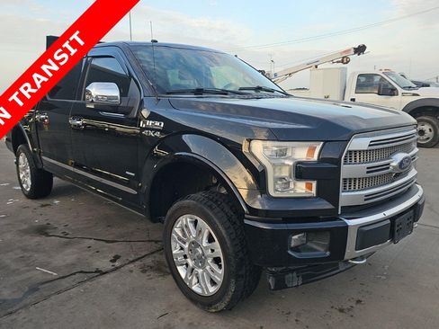 Used 2017 Ford F150 Platinum w/ Equipment Group 701A Luxury AWD/4WD image 5
