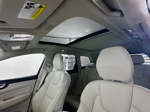 Used 2023 Volvo XC60 B5 Plus w/ Climate Package image 26