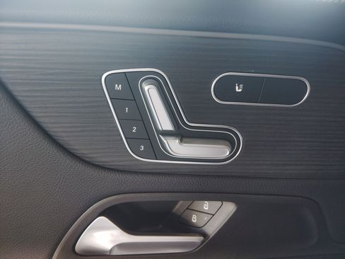 New 2026 Mercedes-Benz GLB 250 GLB 250 image 24