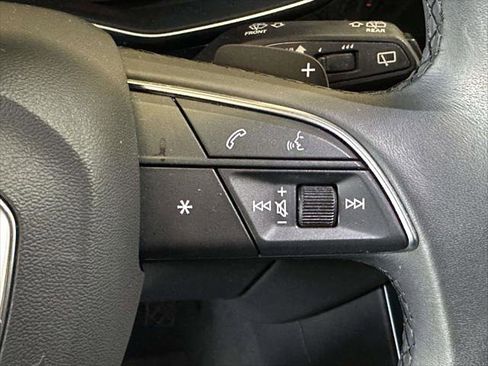 Used 2023 Audi Q7 2.0T Premium w/ Convenience Package image 21