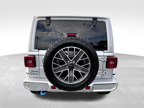 Used 2024 Jeep Wrangler High Altitude AWD/4WD image 6