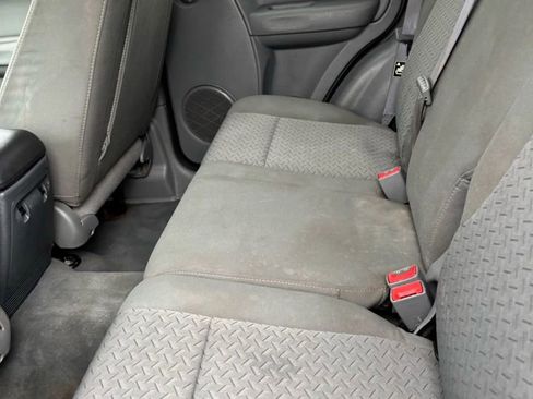 Used 2005 Jeep Liberty Renegade image 37