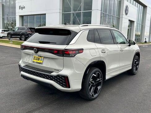 New 2026 Volkswagen Tiguan SEL R-Line AWD/4WD image 4