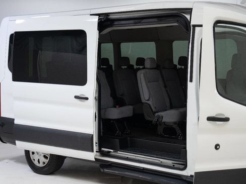 Used 2015 Ford Transit 350 XLT image 21