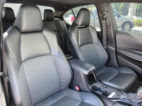 Used 2023 Toyota Corolla XSE image 9