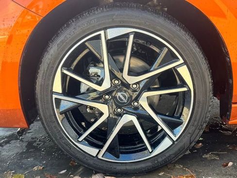 Used 2024 Nissan Sentra SR w/ SR Premium Package image 10