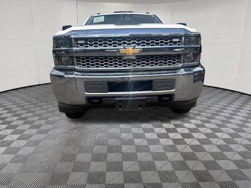Used 2019 Chevrolet Silverado 2500 W/T AWD/4WD image 5