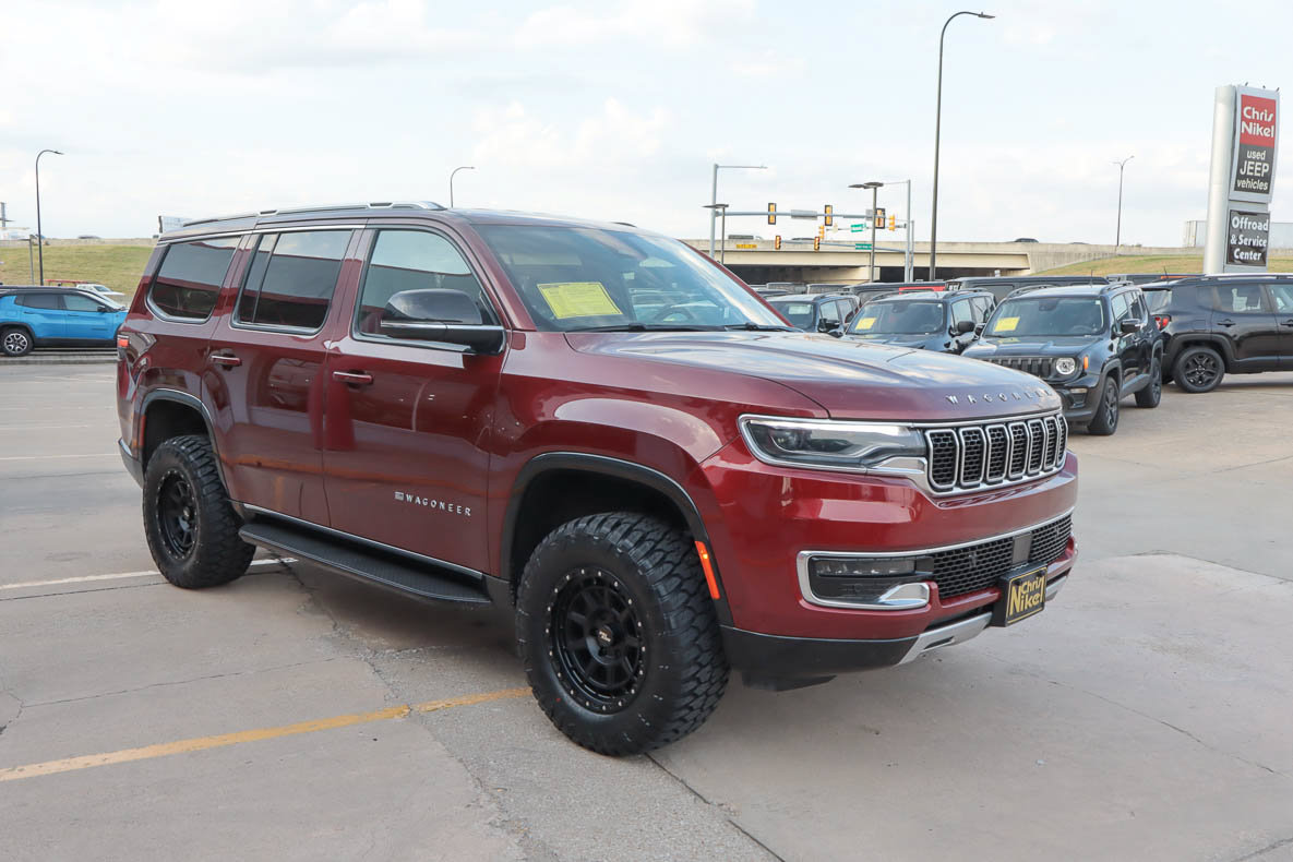 Used 2024 Jeep Wagoneer Series II w/ Flexible Seating Group AWD/4WD image 4