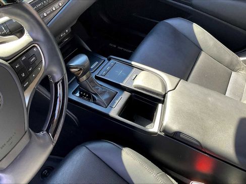 Used 2019 Lexus ES 350 image 18