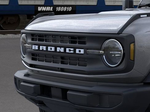 New 2025 Ford Bronco 2-Door AWD/4WD image 21