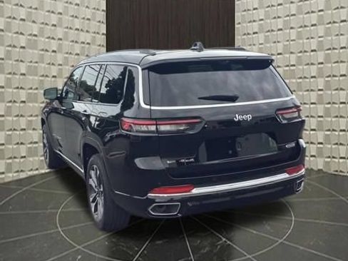 Used 2021 Jeep Grand Cherokee L Overland w/ Luxury Tech Group IV AWD/4WD image 8