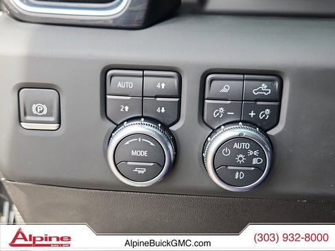 Used 2024 GMC Sierra 2500 Denali Ultimate image 29