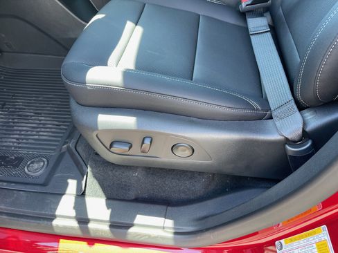 New 2025 Chevrolet Traverse LT w/ LPO, Floor Liner Package image 19