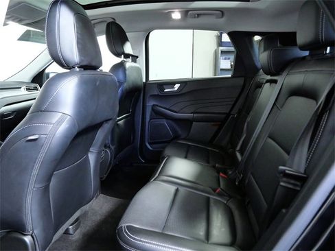 Certified 2022 Ford Escape Titanium w/ Class II Trailer Tow Package image 13