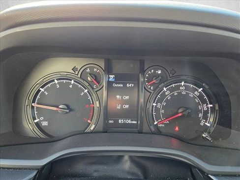 Used 2022 Toyota 4Runner SR5 image 10