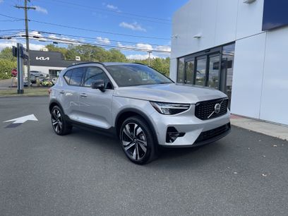 Certified 2025 Volvo XC40 B5 Plus