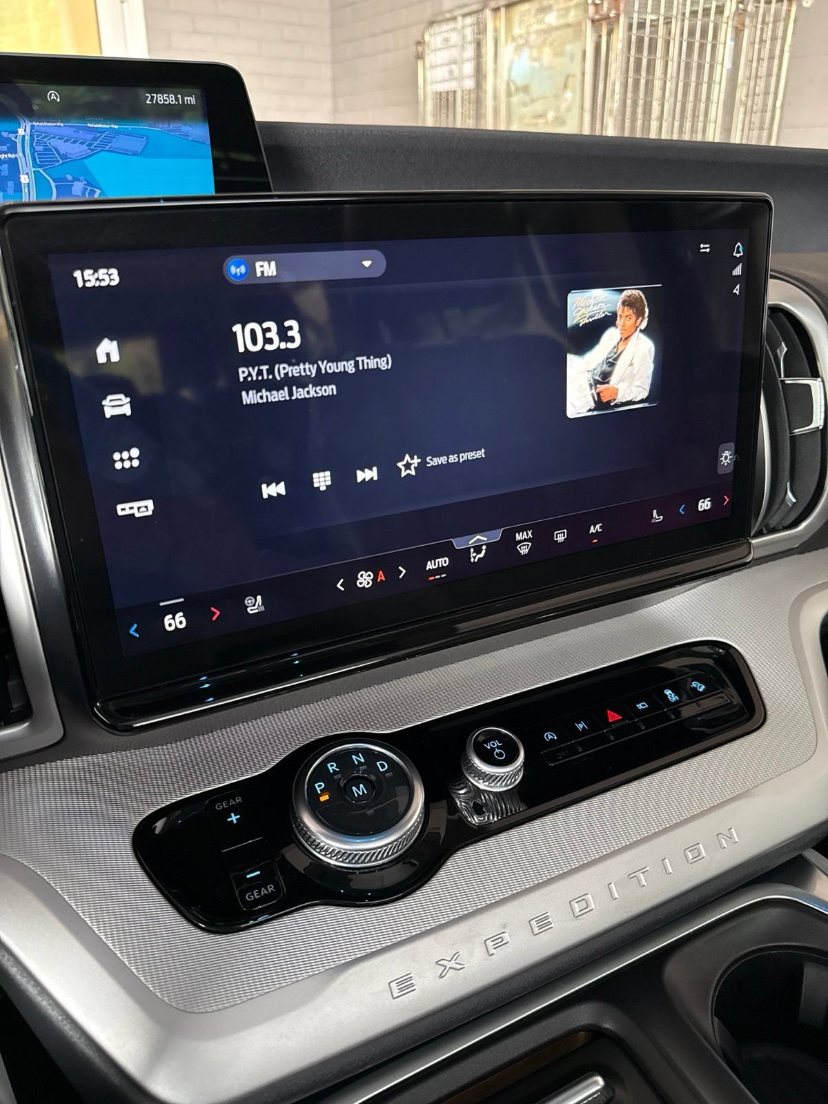 Used 2025 Ford Expedition Max Active AWD/4WD image 12
