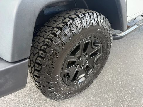 Used 2015 Jeep Wrangler Sport AWD/4WD image 24