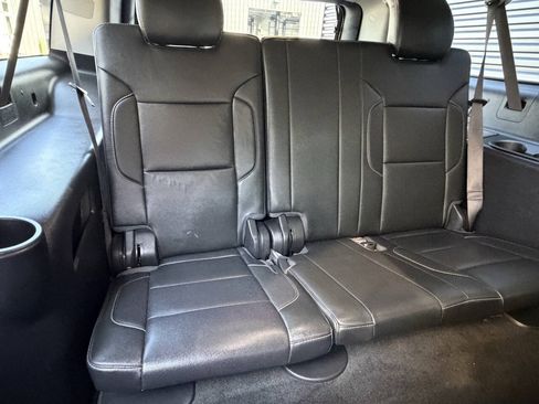 Used 2017 GMC Yukon XL SLT AWD/4WD image 19