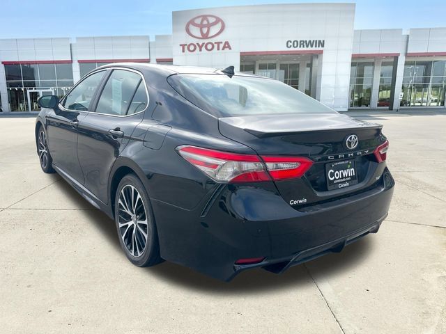 Used 2018 Toyota Camry SE w/ Audio Package FWD image 3