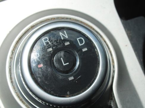 Used 2022 Ford Explorer XLT w/ Equipment Group 202A AWD/4WD image 37