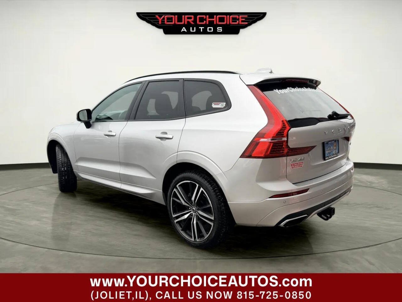 Used 2021 Volvo XC60 T5 R-Design AWD/4WD image 3