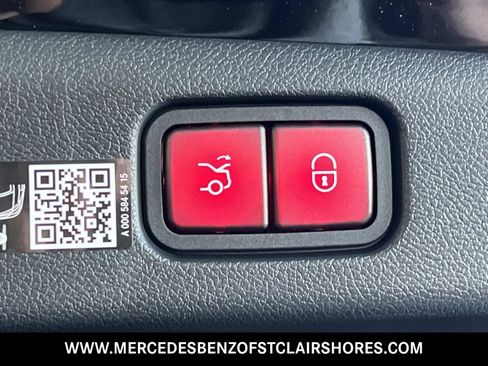 New 2026 Mercedes-Benz E 53 AMG e 4MATIC Sedan image 12