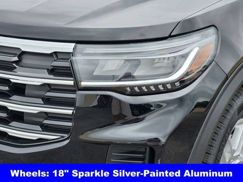 New 2026 Ford Explorer Active RWD image 8