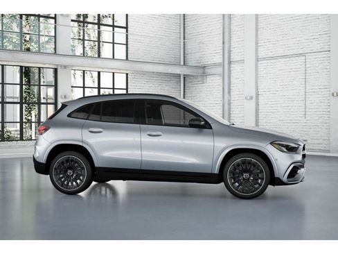 New 2026 Mercedes-Benz GLA 250 4MATIC image 15