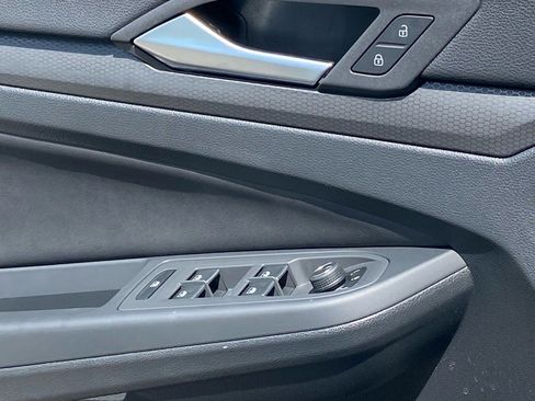 Certified 2024 Volkswagen GTI SE w/ SE Leather Seats Package image 20