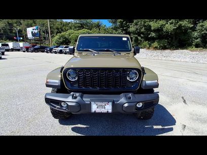 Used 2025 Jeep Gladiator Sport