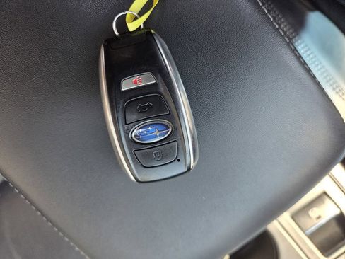Used 2019 Subaru Outback 3.6R Limited AWD/4WD image 33