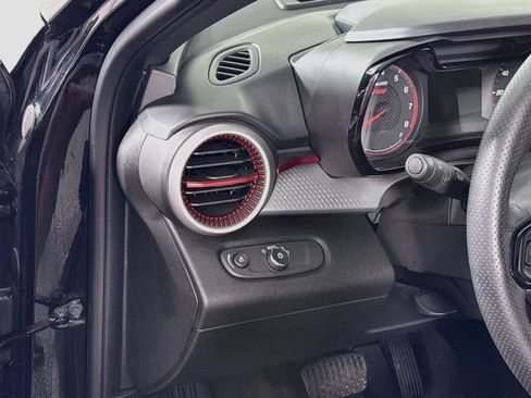 Used 2024 Chevrolet Trax RS w/ Driver Confidence Package FWD image 4