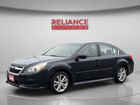 Used 2013 Subaru Legacy 2.5i Premium AWD/4WD image 2