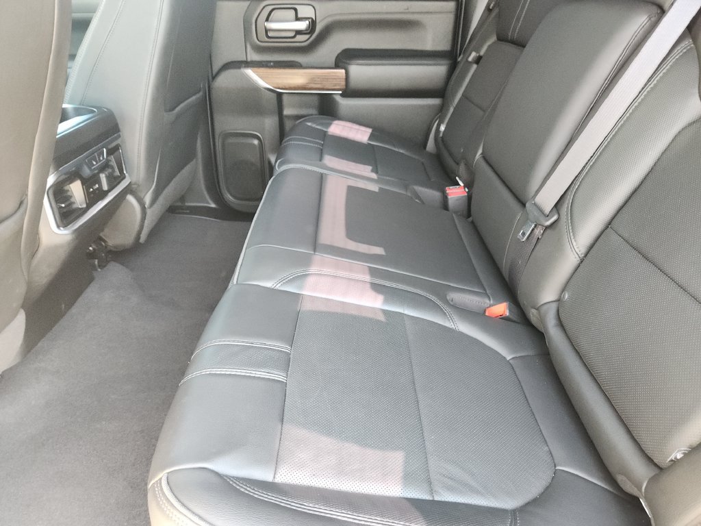 Used 2020 Chevrolet Silverado 2500 High Country w/ Technology Package AWD/4WD image 32