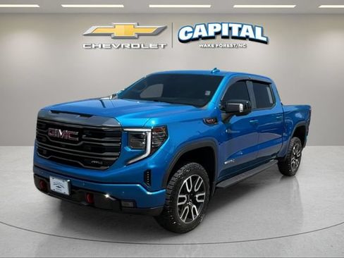Used 2024 GMC Sierra 1500 AT4 w/ Technology Package AWD/4WD image 1
