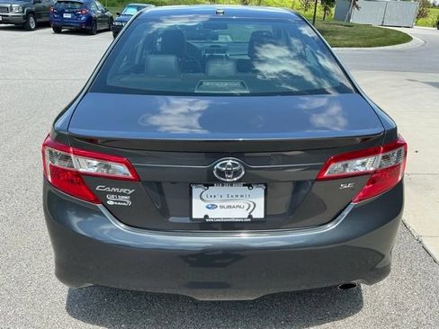 Used 2014 Toyota Camry SE w/ Leather Package FWD image 3