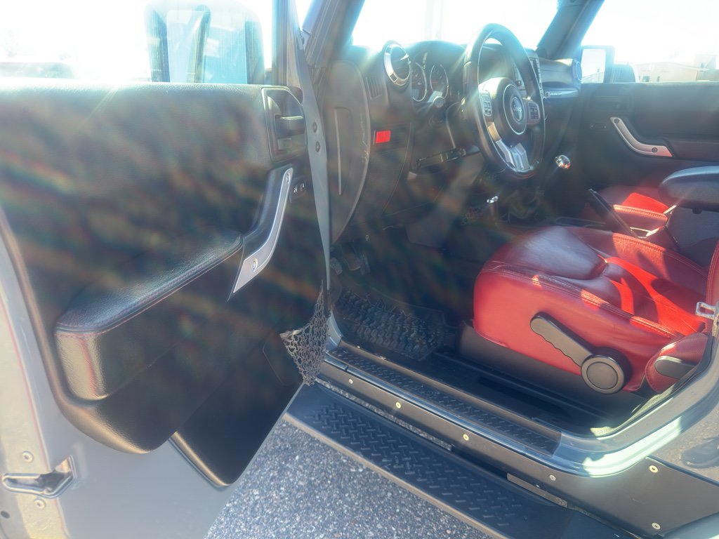 Used 2013 Jeep Wrangler Rubicon AWD/4WD image 20